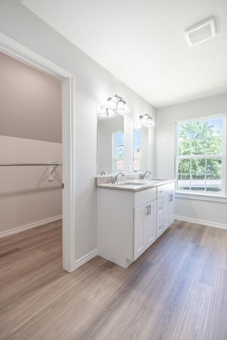 233 S Harrison St, Longview, TX 75601
