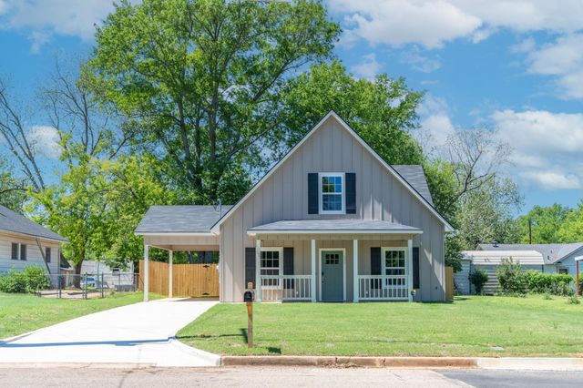 233 S Harrison St, Longview, TX 75601