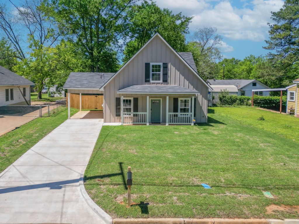 233 S Harrison St, Longview, TX 75601