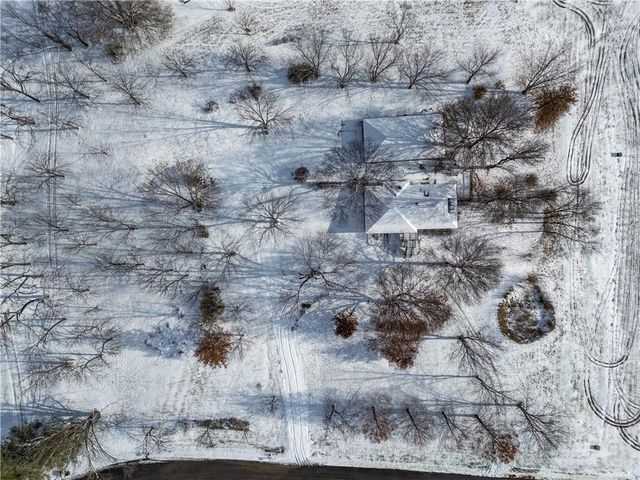 16211 Kountryridge Drive, Kearney, MO 64060