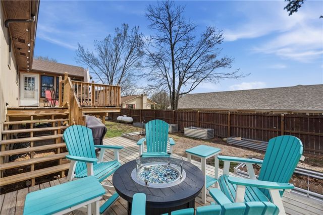 24 Indian Wells Drive, Holiday Island, AR 72631