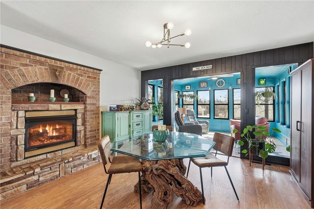 24 Indian Wells Drive, Holiday Island, AR 72631