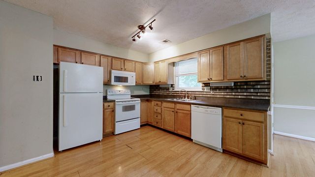 3376 Boston Road, Lexington, KY 40503