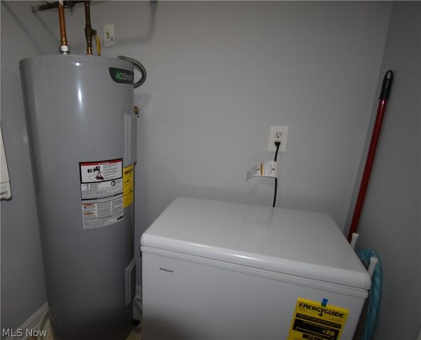 23004 Chandlers Lane 4-344, Olmsted Falls, OH 44138