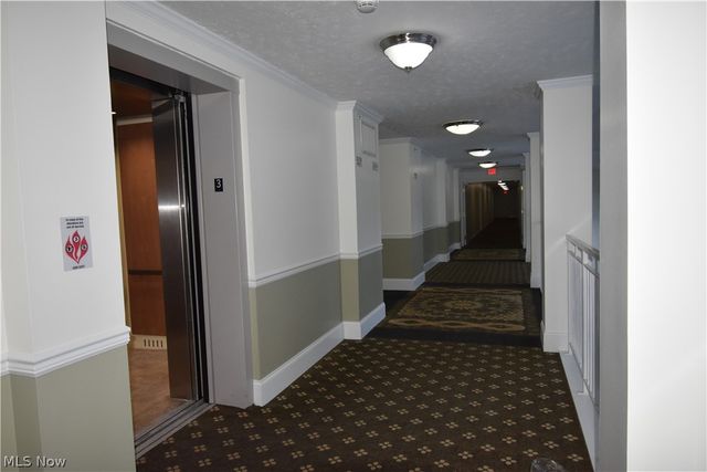 23004 Chandlers Lane 4-344, Olmsted Falls, OH 44138