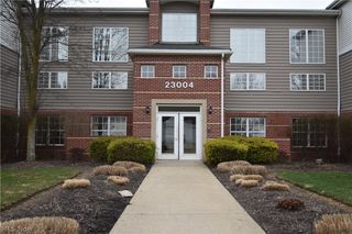 23004 Chandlers Lane 4-344, Olmsted Falls, OH 44138