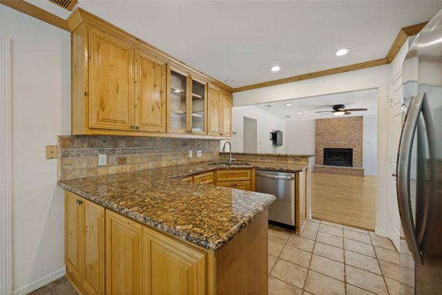 1432 Holley Creek Lane, Mansfield, TX 76063