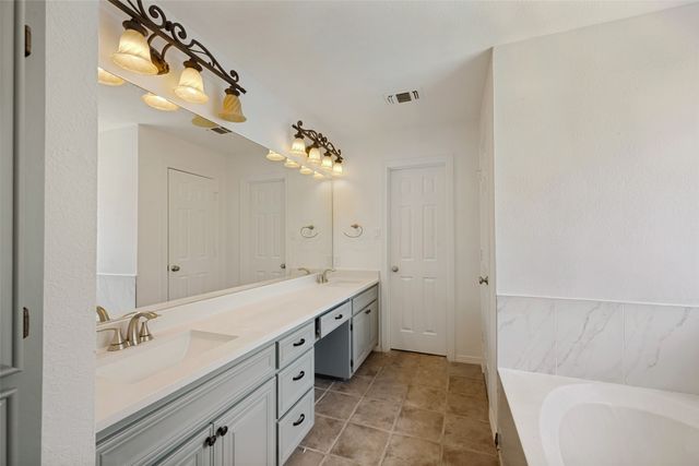 1432 Holley Creek Lane, Mansfield, TX 76063