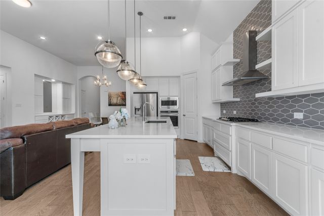 1669 Stowers Trail, Fort Worth, TX 76052