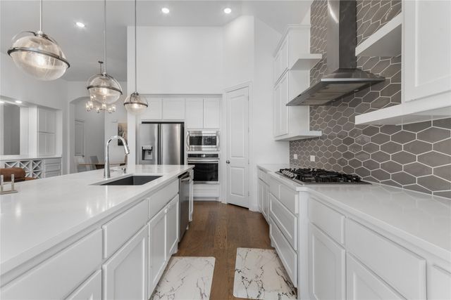 1669 Stowers Trail, Fort Worth, TX 76052