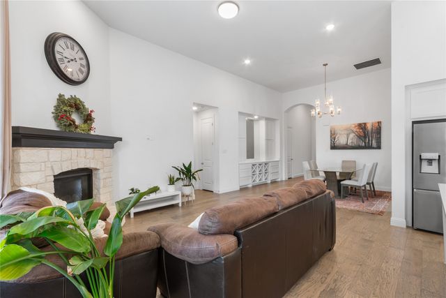 1669 Stowers Trail, Fort Worth, TX 76052