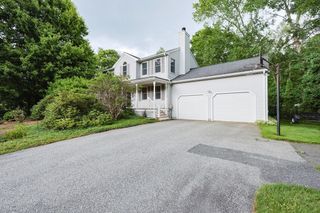 4 Rainbow Dr, Medway, MA 02053