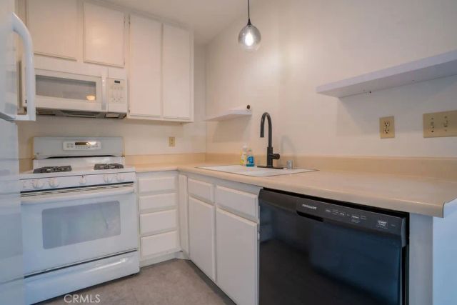 1153 Sumner Place D, Santa Maria, CA 93455