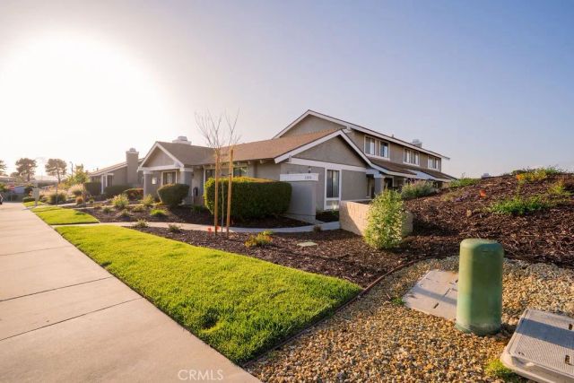 1153 Sumner Place D, Santa Maria, CA 93455