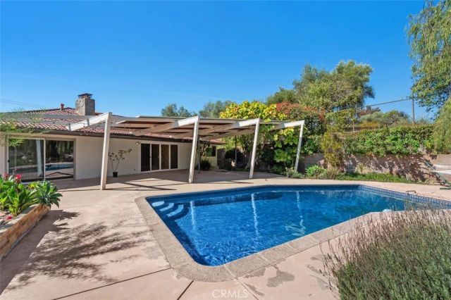 3715 Don Benito Court, Pasadena, CA 91107