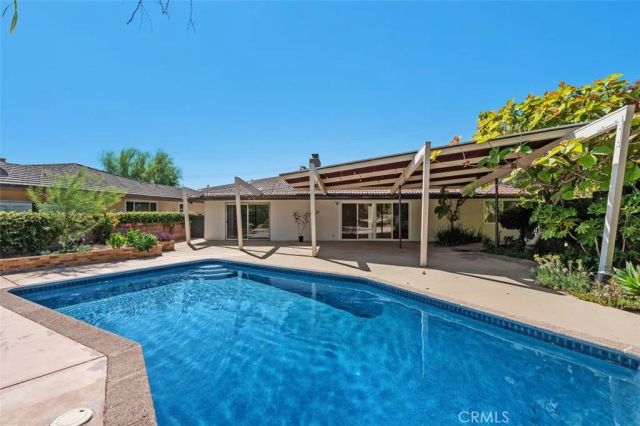 3715 Don Benito Court, Pasadena, CA 91107
