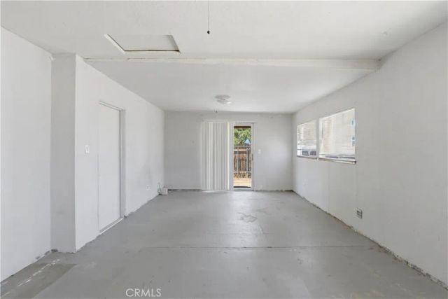 12365 Waynoka Road, Apple Valley, CA 92308