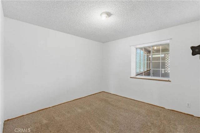 12365 Waynoka Road, Apple Valley, CA 92308
