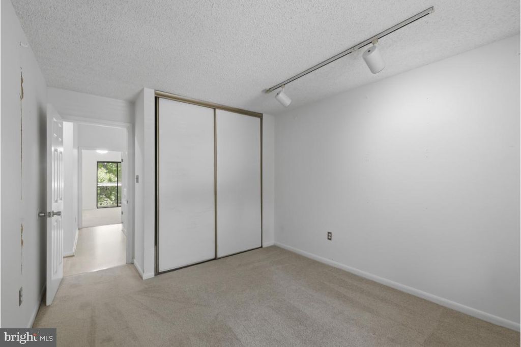 Image 42 of property listing at 588 WILD FLOWER GLADE, Annapolis, MD 21409