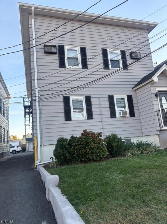 812 W Grand St, Elizabeth City, NJ 07202 — photo 3