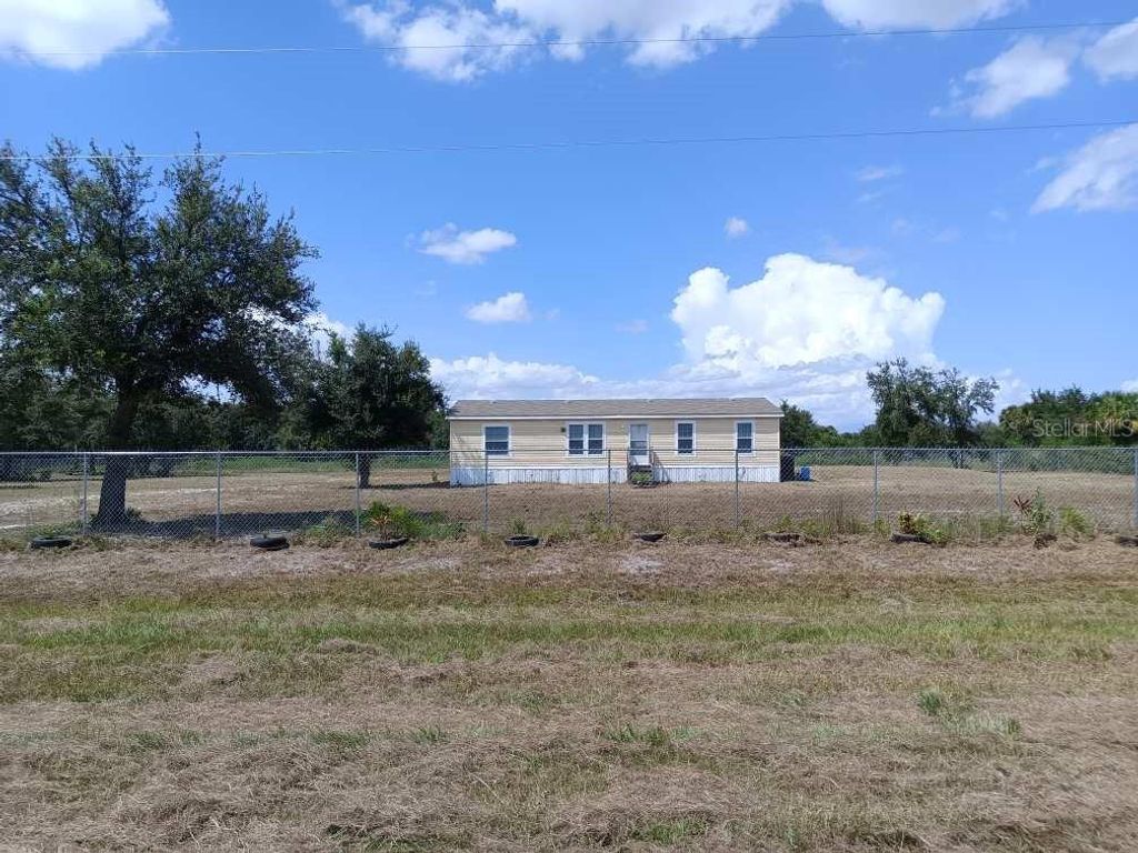 16161 NW 276TH STREET, Okeechobee, FL 34972