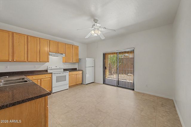 823 W LYDIA Lane, Phoenix, AZ 85041