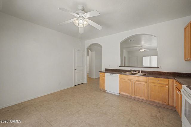 823 W LYDIA Lane, Phoenix, AZ 85041