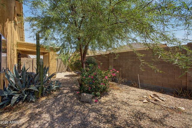823 W LYDIA Lane, Phoenix, AZ 85041