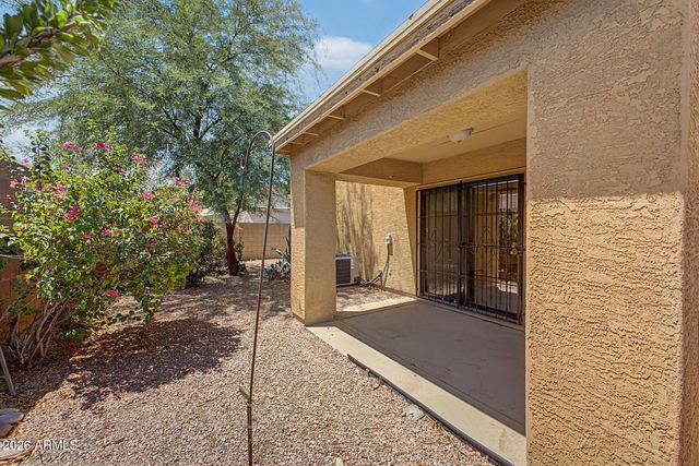 823 W LYDIA Lane, Phoenix, AZ 85041