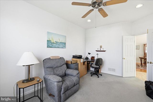 74 POND VIEW CIR, Barnegat, NJ 08005