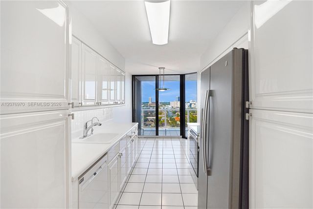 3600 Yacht Club Drive 1602, Aventura, FL 33180