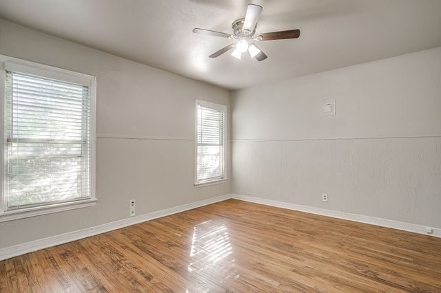 2305 Bonnie Brae Avenue, Fort Worth, TX 76111