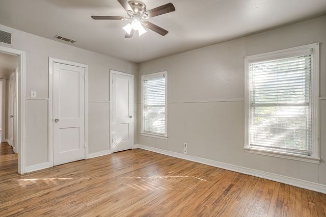 2305 Bonnie Brae Avenue, Fort Worth, TX 76111