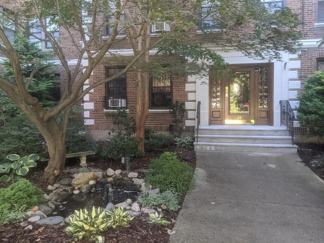 66 Queensberry Street 221, Boston, MA 02115