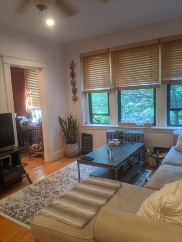 66 Queensberry Street 221, Boston, MA 02115