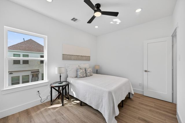 305 Marcella Street A, Houston, TX 77091