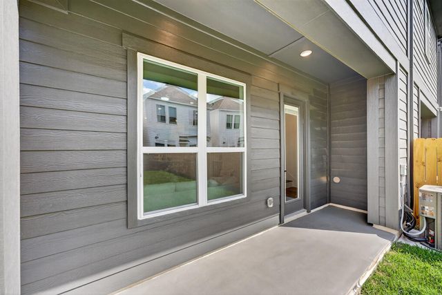305 Marcella Street A, Houston, TX 77091