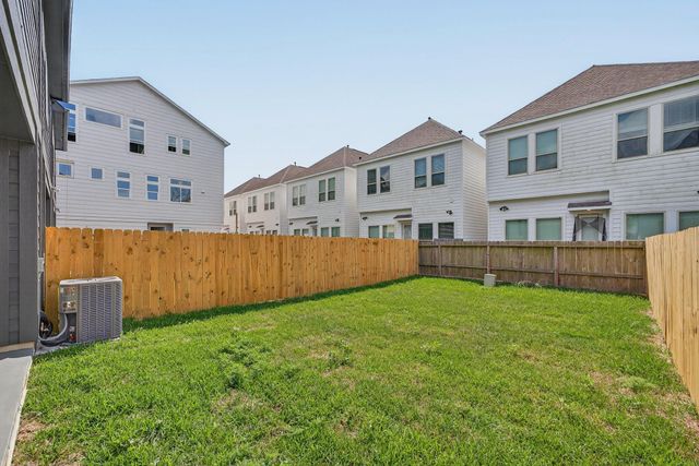 305 Marcella Street A, Houston, TX 77091