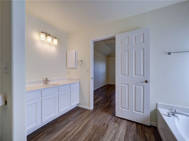 1129 La Mirada, Portland, TX 78374