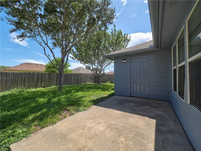 1129 La Mirada, Portland, TX 78374