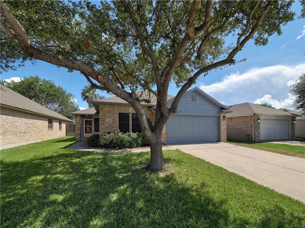 1129 La Mirada, Portland, TX 78374