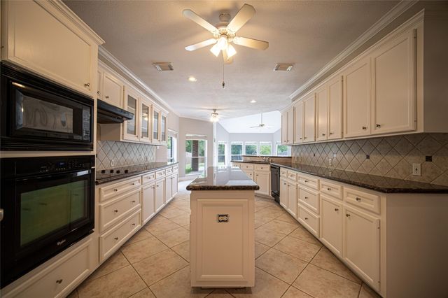 4423 Lakeshore Forest Drive, Missouri City, TX 77459