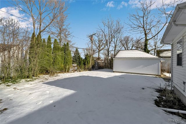 82 Zimmerman Boulevard, Tonawanda, NY 14223