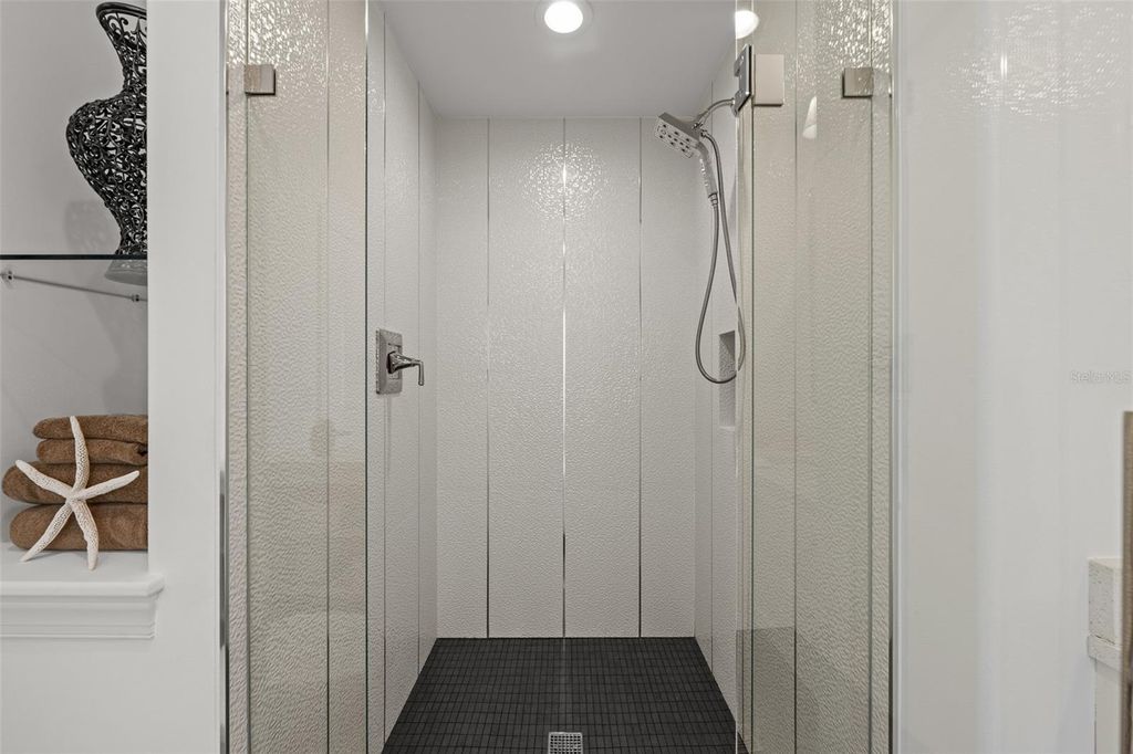 Image 13 of property listing at 509 W BAY STREET 303, Tampa, FL 33606