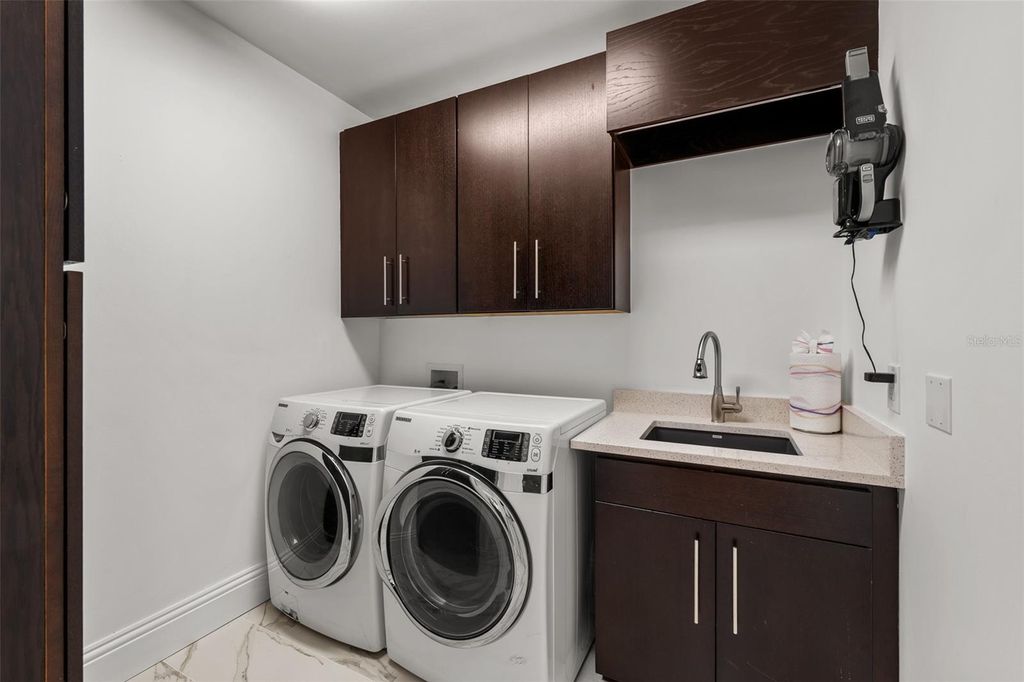 Image 17 of property listing at 509 W BAY STREET 303, Tampa, FL 33606