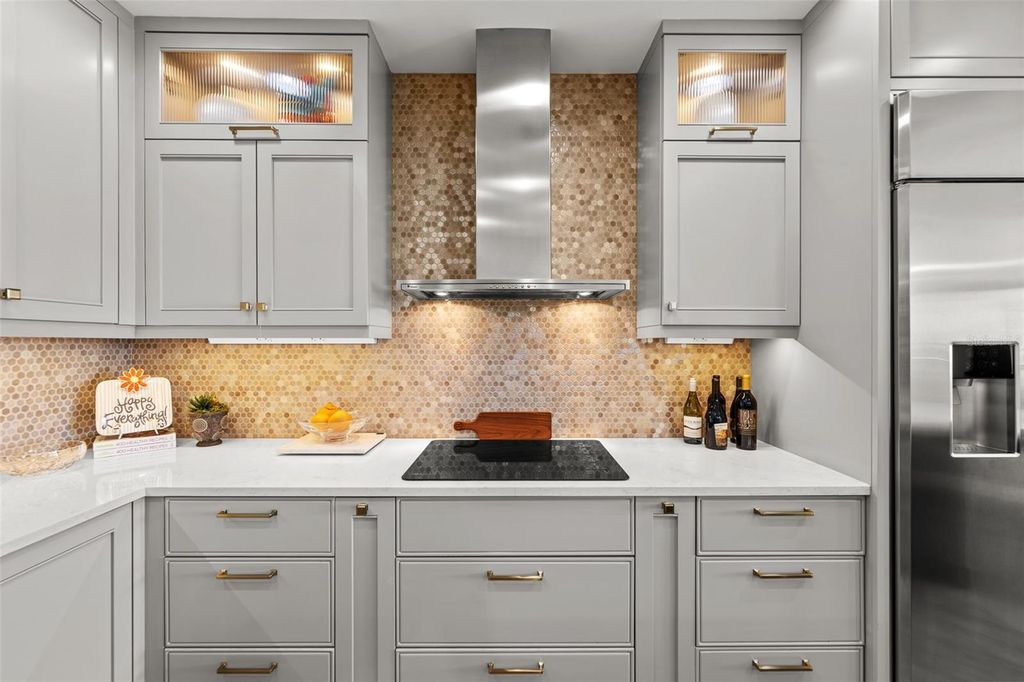 Image 25 of property listing at 509 W BAY STREET 303, Tampa, FL 33606