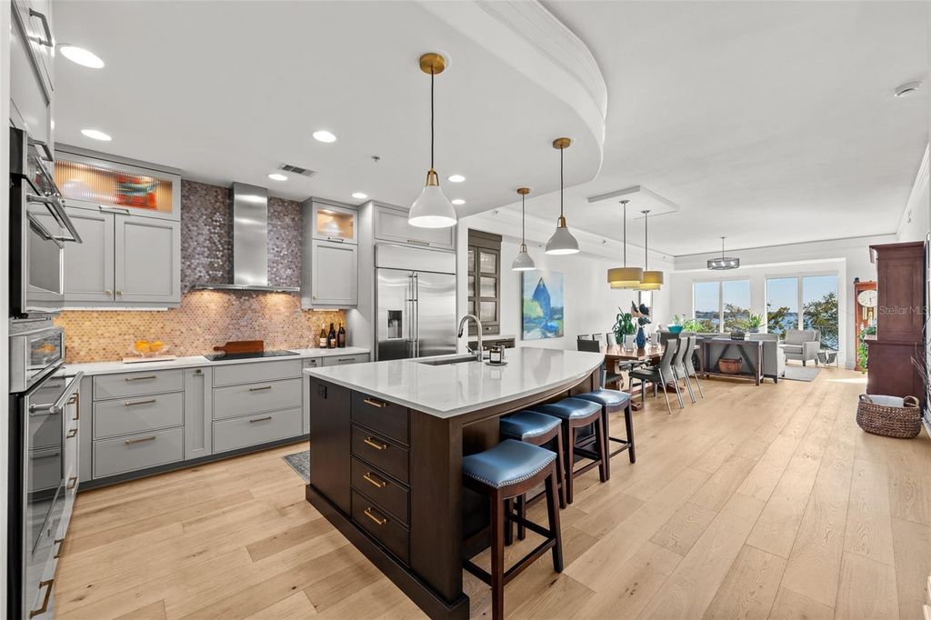 Image 27 of property listing at 509 W BAY STREET 303, Tampa, FL 33606