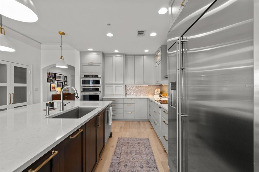 Image 32 of property listing at 509 W BAY STREET 303, Tampa, FL 33606