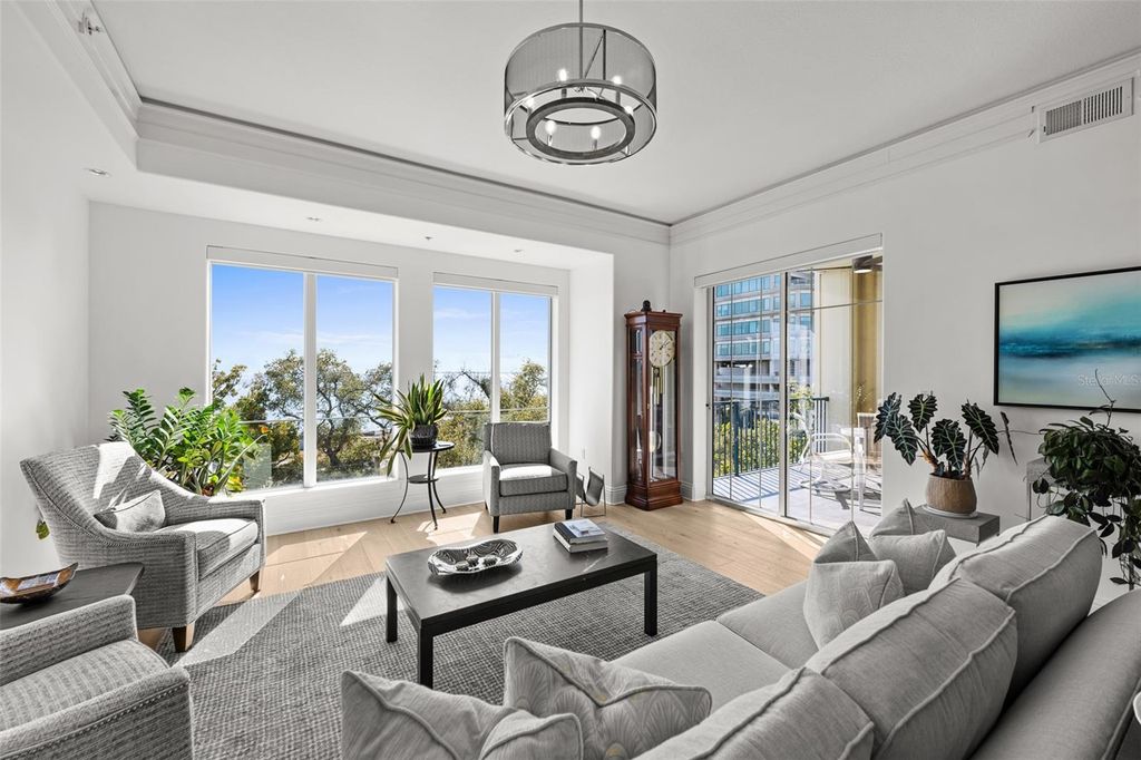 Image 47 of property listing at 509 W BAY STREET 303, Tampa, FL 33606