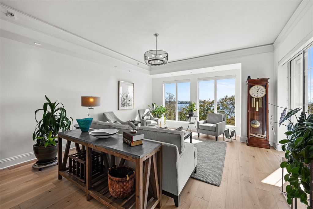 Image 50 of property listing at 509 W BAY STREET 303, Tampa, FL 33606